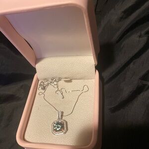 Elegant Silver Necklace with Blue Gemstone